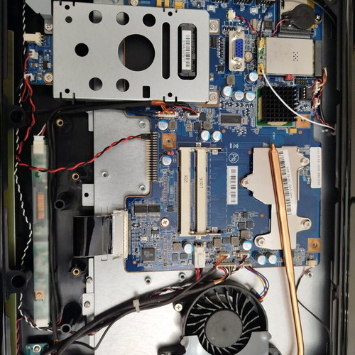 Computer screen like new, needs hard drive and memory