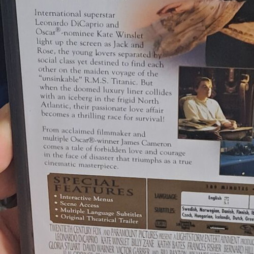 Titanic DVD like new, authentic collectible masterpiece with subtitles