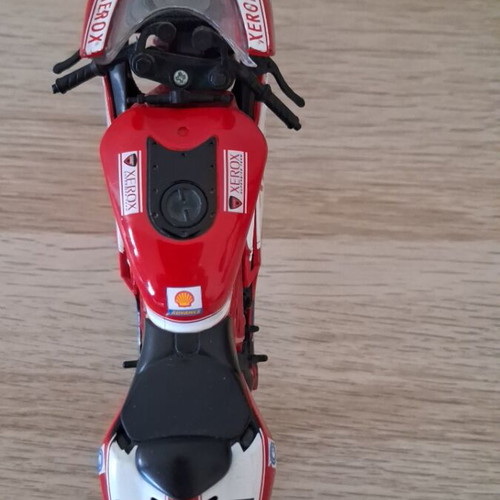 Ducati 999 Μοντέλο 1:12 σαν καινούργιο χωρίς συσκευασία
