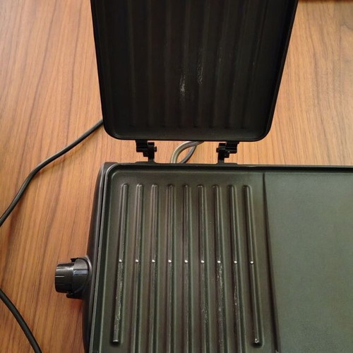 George Foreman Grill 18603 used grill and griddle