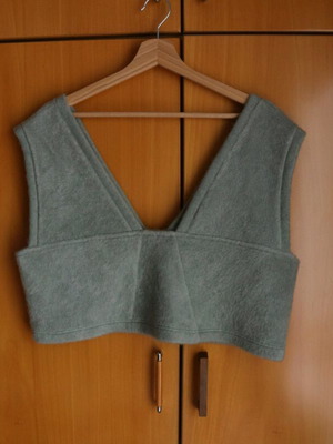 Arpyes Vest like new, one size, green