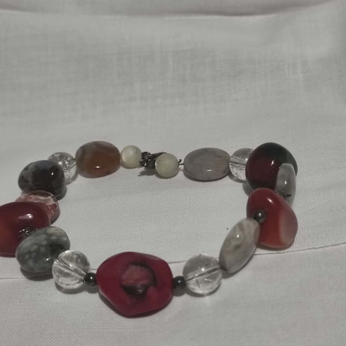 Bracelet with semi-precious stones like new, multicolor