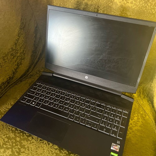 HP Pavilion 15 Laptop like new with accessories