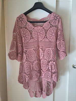 Boho pink crochet tunic like new, one size