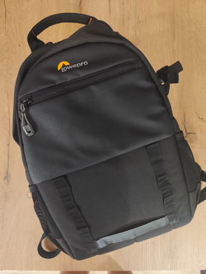 Lowepro camera bag like new, all around backpack
