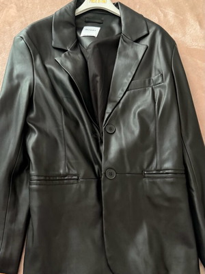 Bershka blazer jacket like new, size S/36/8, black