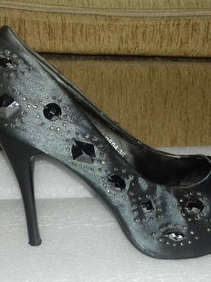 Γόβες γυναικείες σαν καινούργιες, μέγεθος 38, μαύρο και γκρι