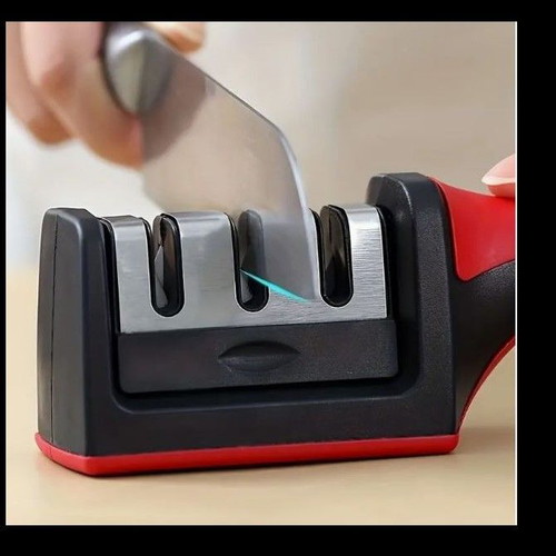 Portable knife sharpener small and easy to use