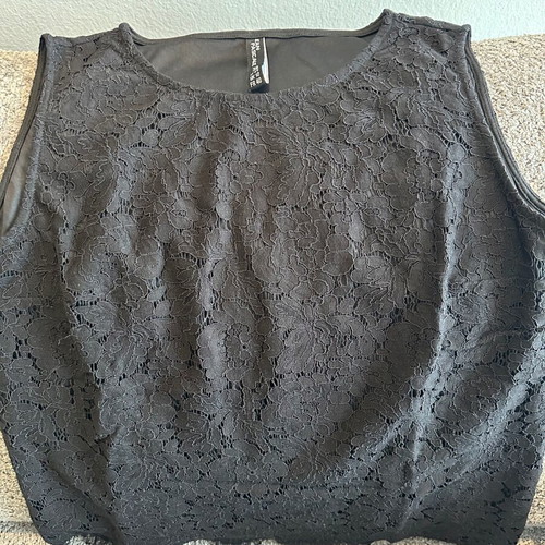 Blouses in excellent condition, size small-medium, pack of 7 pieces