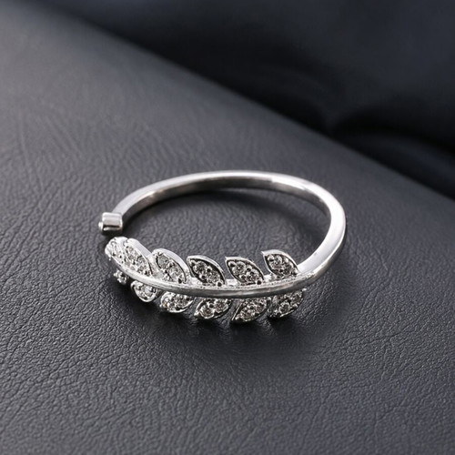 Silver S925 ring with leaf design and zircon