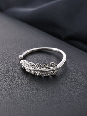 Silver S925 ring with leaf design and zircon