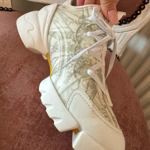 Dior D-Connect sneakers size 37 like new, white and green