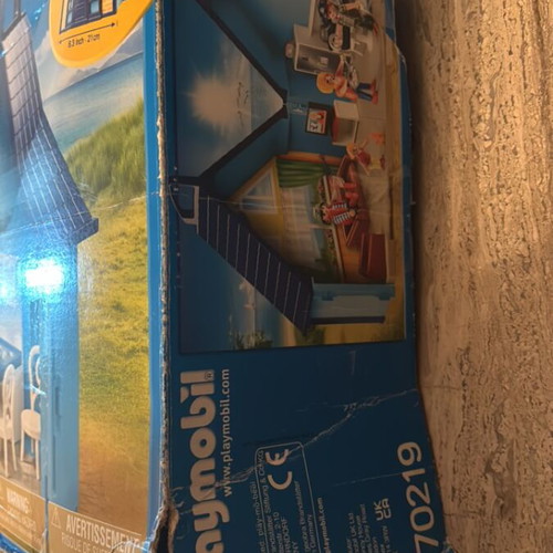 Playmobil Family Fun Modern House 70219 used with box