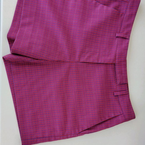 Benetton pink shorts size M like new