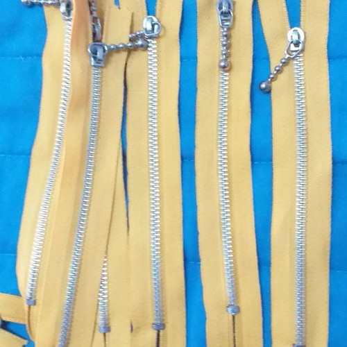 Φερμουάρ 15cm καινούργια, πακέτο 100, κίτρινα