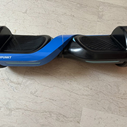 Hoverboard Blaupunkt like new with charger and carrying case