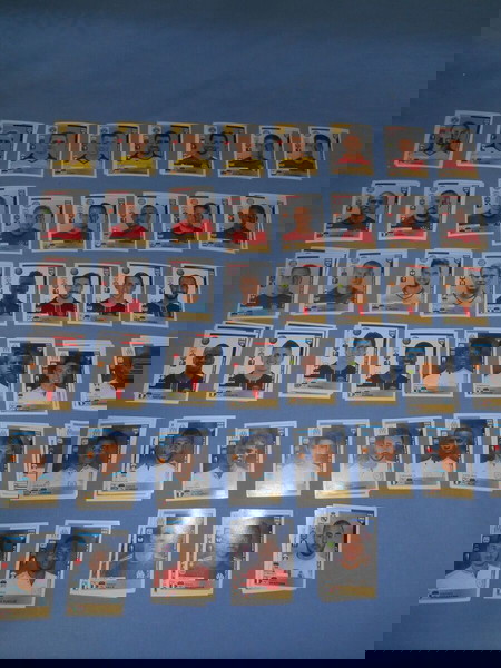 99 ΑΥΤΟΚΟΛΛΗΤΑ ΧΑΡΤΑΚΙΑ FIFA 365