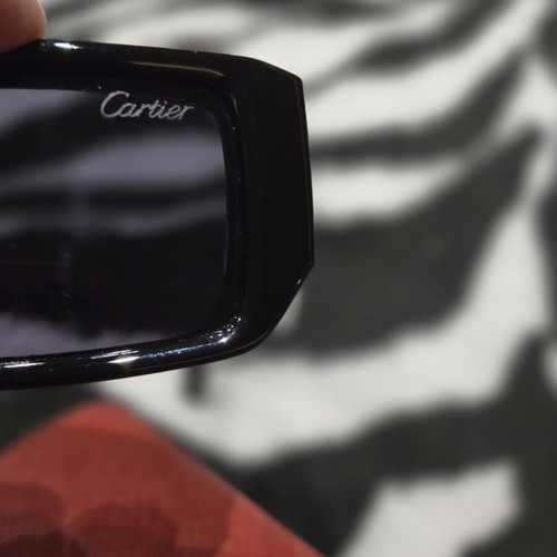 Cartier sunglasses like new with original case