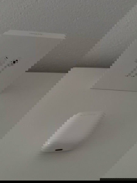 AirPods второ поколение