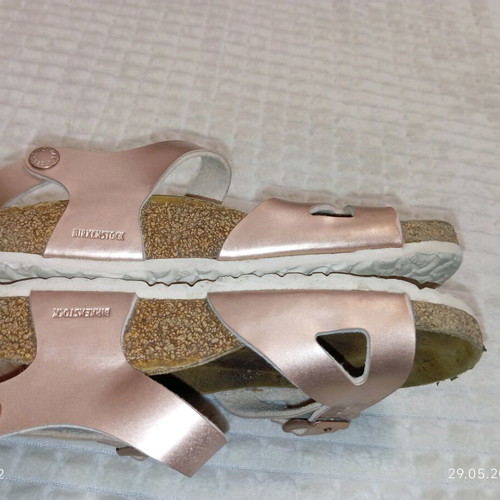 Birkenstock sandals size 33 used, pink