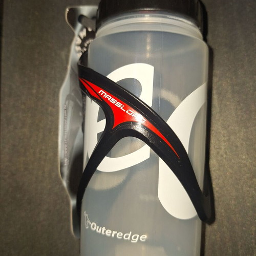 OuterEdge 600ml bicycle water bottle new with bottle holder