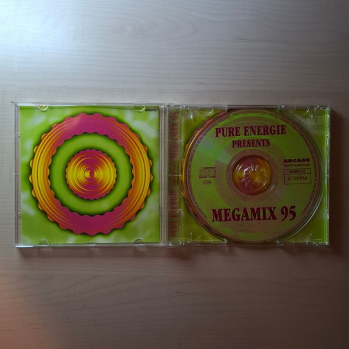 Pure Energie Presents Megamix 95 CD like new, electronic