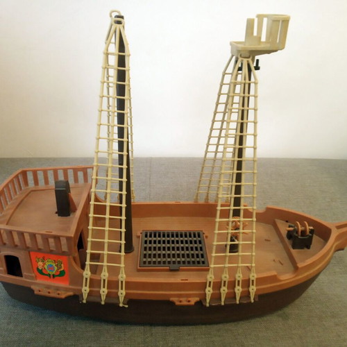 Playmobil 3550 Pirate Ship used with missing parts
