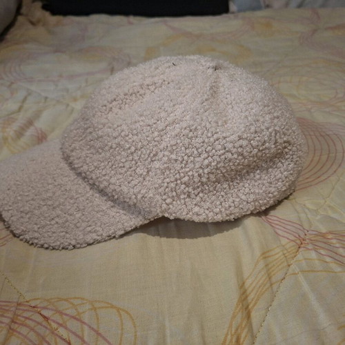 Baseball hat fall-winter like new with borg texture