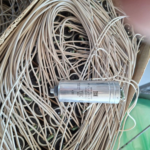MP Capacitors 4.5μF 220V AC TGL 8699 New Old Stock 200+ Pieces