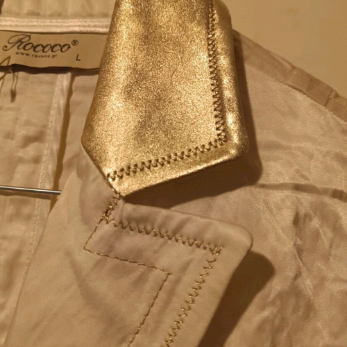 Rococo jacket white with gold details L like new