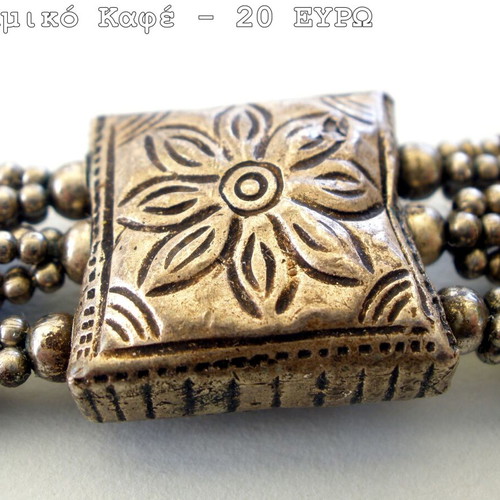 Ceramic brown fashion jewelry used