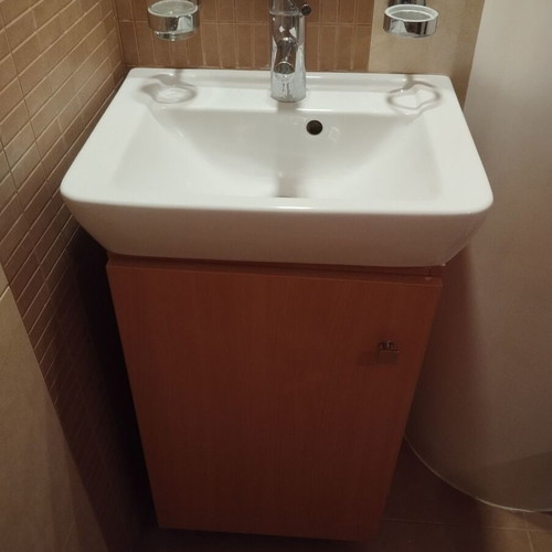Villeroy Subway Sink like new, 50 x 39 cm with inox siphon