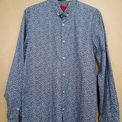 Zara Man slim fit men's shirt size M, blue and white floral