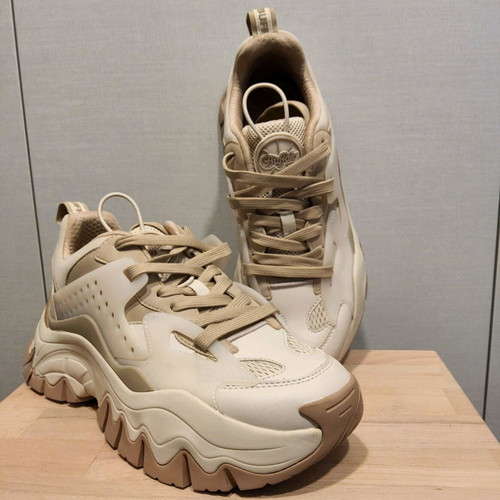 Buffalo sneaker like new, size 41, beige