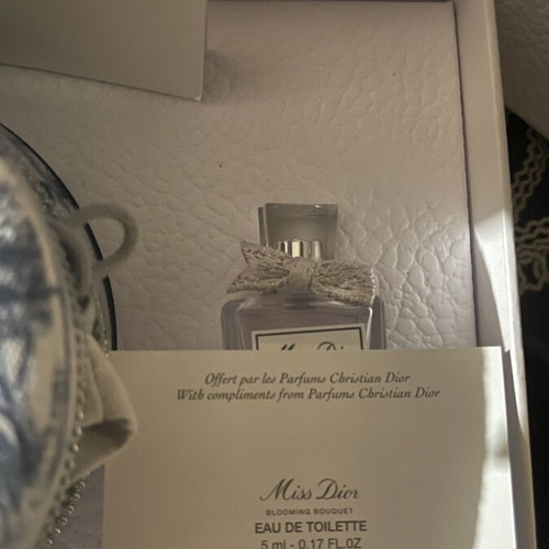 Dior Beauty Gift Set with Miss Dior Mini and Toile de Jouy Pouch