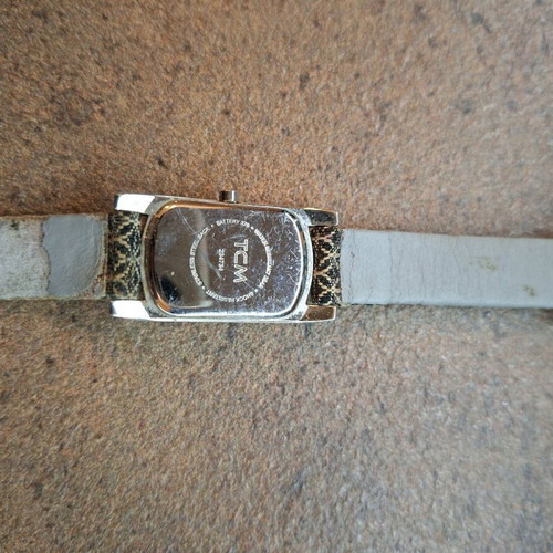 TCM quartz women's watch used, strap needs replacement