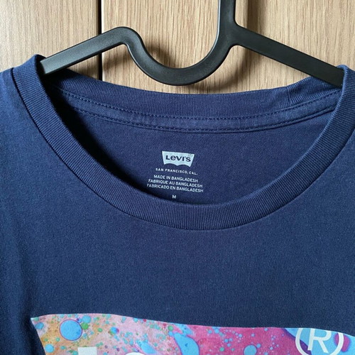 Levi’s blue men's T-shirt authentic, like new, size M