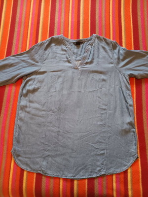 Plus size denim-type Esmara shirt like new with blue sequins