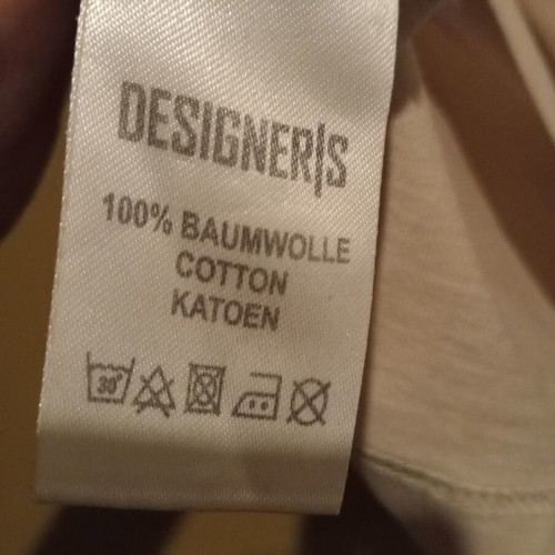 T-shirt beige with floral design, size M, new