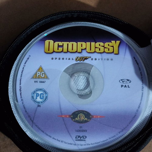 Octopussy DVD used, thriller in good condition