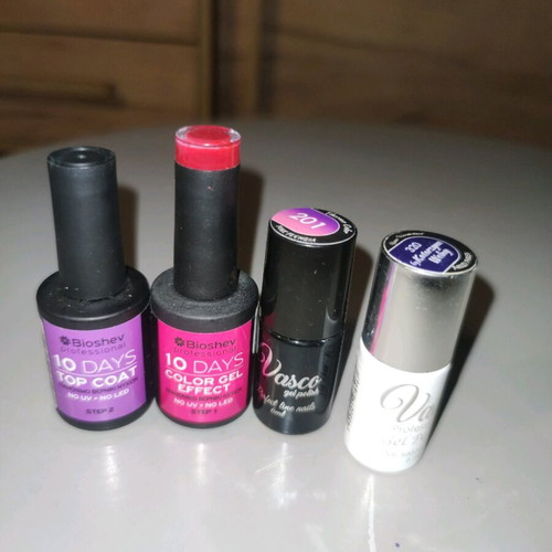 Semi-permanent nail polishes like new, set with Bioshev and Vasco