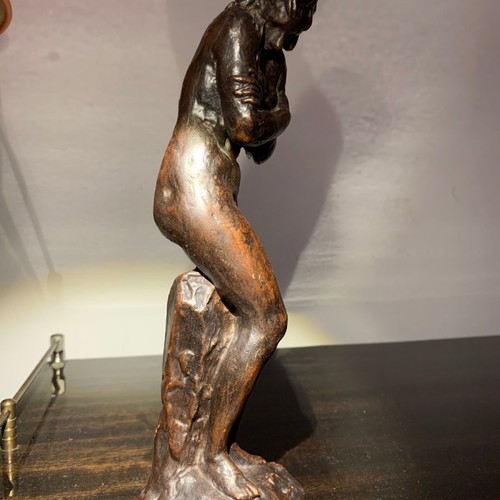 Louvre Museum statue replica used, La frileuse de Jean-Antoine Houdon
