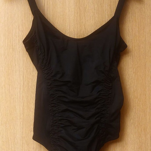 Bluepoint women's one-piece swimsuit new, black, size M
