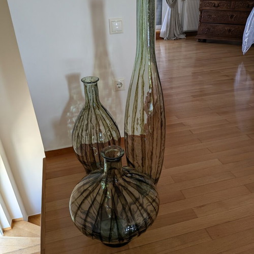 Set of 3 decorative floor vases from Milanode