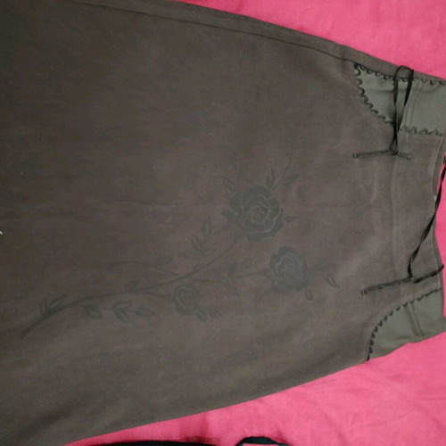 Paranoia women's velvet skirt like new, brown with rose design