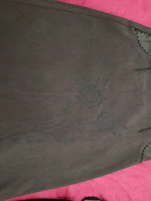 Paranoia women's velvet skirt like new, brown with rose design