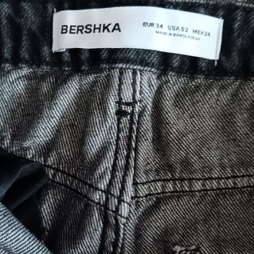 Black denim bermuda Bershka new, size XS 34