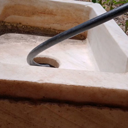 Marble sinks used, 4 sinks and 2 marble slabs
