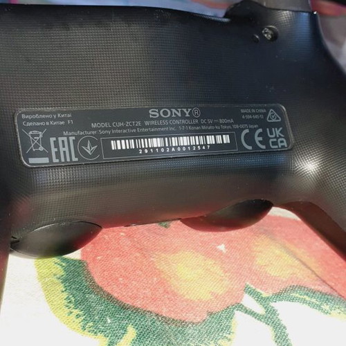 Playstation 4 Pro controller like new