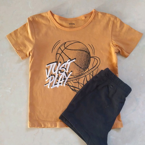 Sinsay kids pajamas set like new, 4-5 years, black and orange